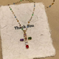 💎 50% DE DESCONTO!! ✝️ Colar colorido com pingente de cruz de strass – brilho intenso, comprimento ajustável e um visual marcante ✨