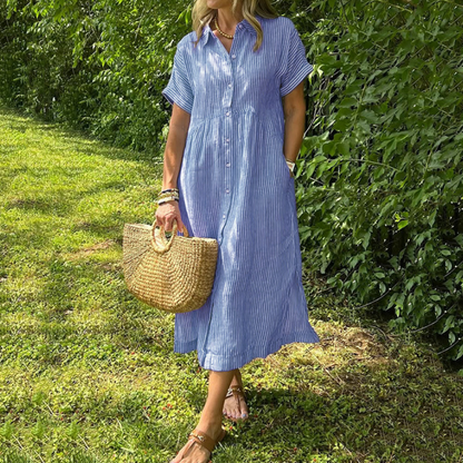 Vestido feminino listrado com lapela e decote em V