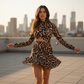 Minivestido feminino com estampa de leopardo franzido