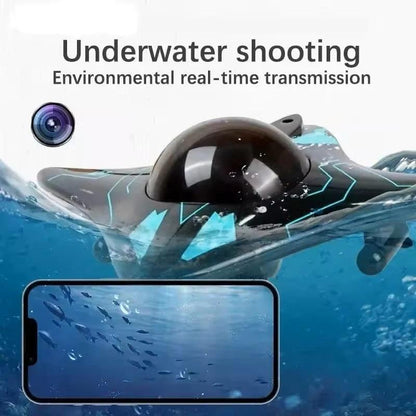 Barco de controle remoto com câmera subaquática