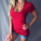 Blusas femininas de verão com decote em V profundo e modelagem justa.
