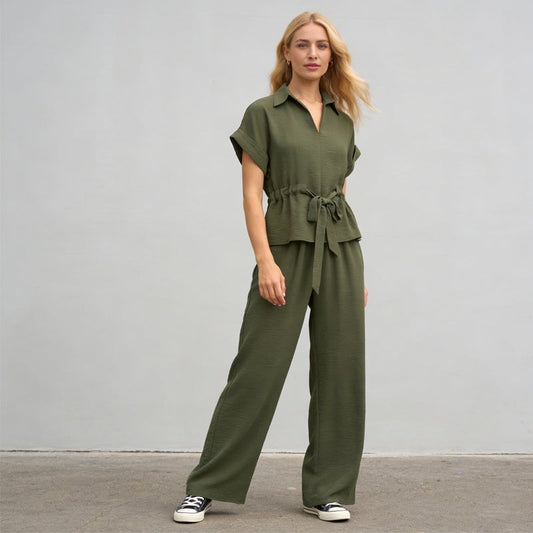 Conjunto feminino de blusa com gola e cintura ajustável com cordão
