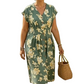 ✨ Item indispensável para a primavera/verão! Vestido midi floral com decote em V e botões frontais - Elegante e chique! ✨