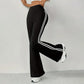 Calça flare de cintura alta com listra lateral