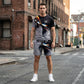 👕 50% DE DESCONTO 🩳 Conjunto masculino de camiseta e shorts com estampa abstrata – Leve, respirável e com caimento descontraído – perfeito para o verão, esportes ou dias casuais – visual moderno e exclusivo 🎨